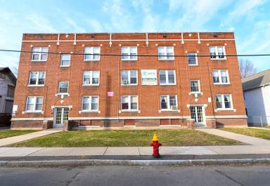 Main picture of 60 School St