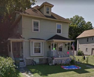 Main picture of 139 Breck St