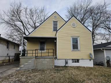 Main picture of 1770 E Maynard Ave
