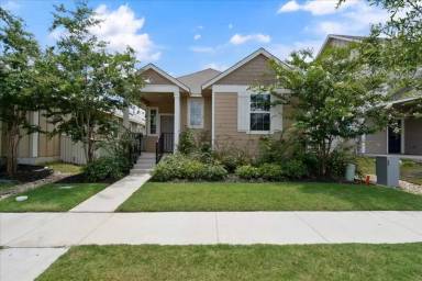 Main picture of 330 Hortus Dr