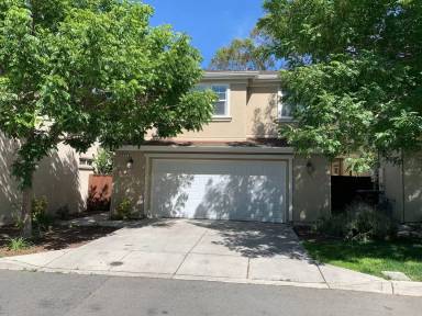 Main picture of 241 Jupiter Ct
