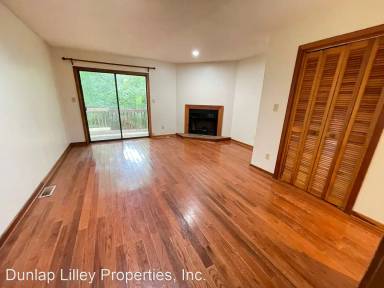 Main picture of 106 Cedarwood Ln