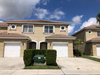 Main picture of 12115 SW 5th Ct