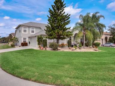 Main picture of 500 Lakescape Ct