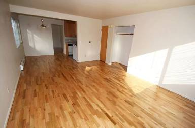 Main picture of 2323 W Newton St