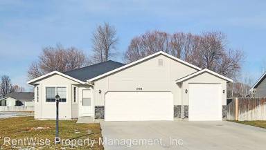 Main picture of 748 W Clark Ave