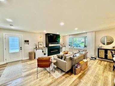 Main picture of 514 S Yale Ave