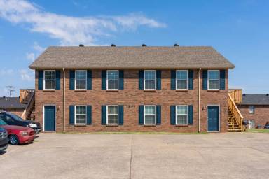 Main picture of 1995 Calumet Dr
