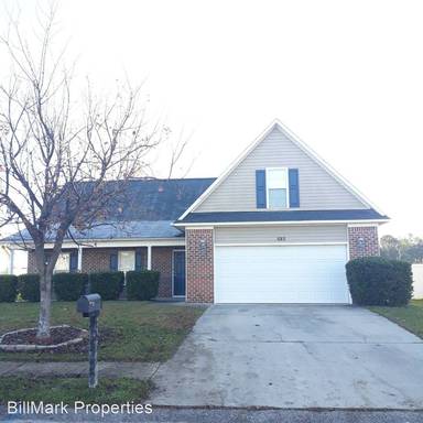 Main picture of 585 Fairfield Cir