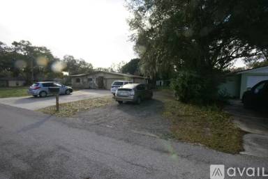 Main picture of 1714 Round Pond Ave