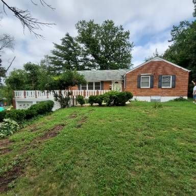 Main picture of 2806 James Dr