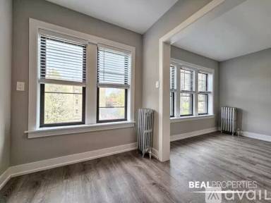 Main picture of 4641 N Paulina St