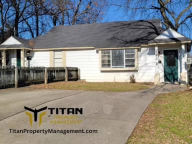 Main picture of 221 Magnolia St