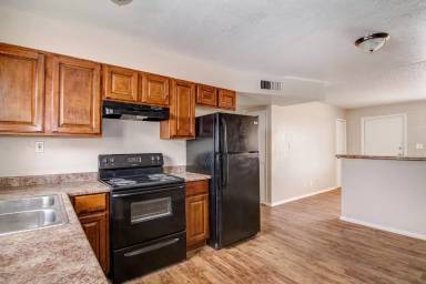 Main picture of Papago Square - 05