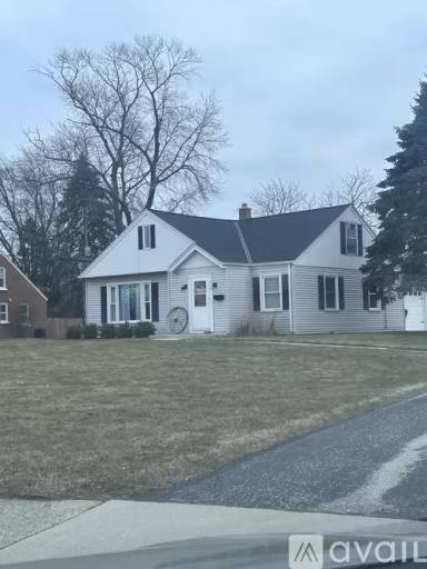 Main picture of 213 E Douglas St