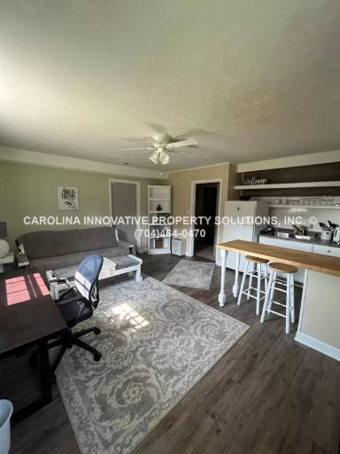 Main picture of 8212 Larkhaven Rd