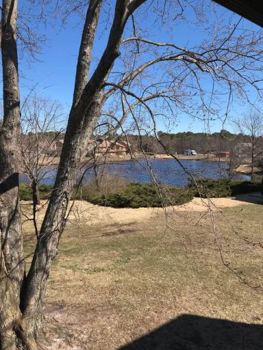 Main picture of 47 Newport Ct