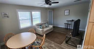 Main picture of 8429 SE Citrus Way