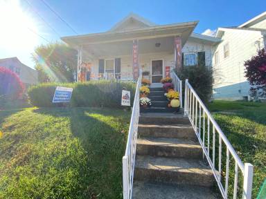Main picture of 425 Herman Ave