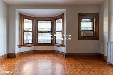 Main picture of 3021 N Broadway St