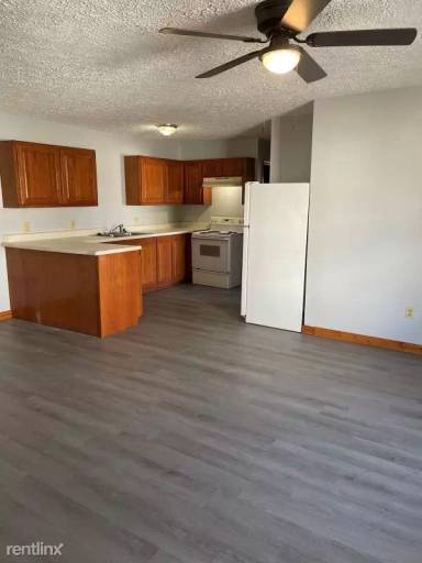 Main picture of 2021 N Washington Ave