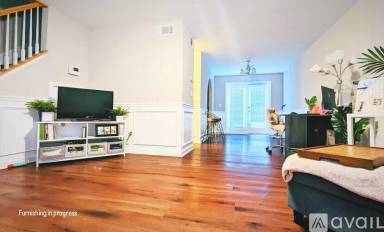 Main picture of 306 Summer Pl