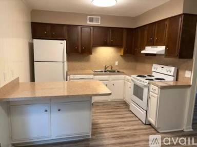 Main picture of 600 Mount Sylvan St