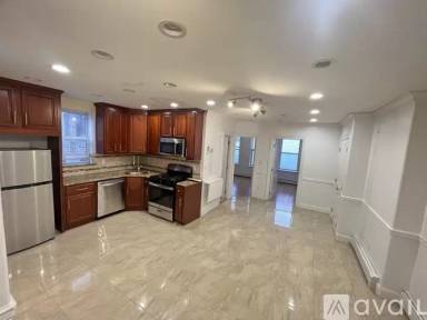 Main picture of 17 Tehama St