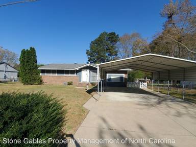 Main picture of 3113 Huntley St