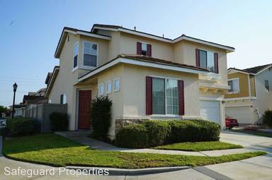 Main picture of 7545 Ivy Ave