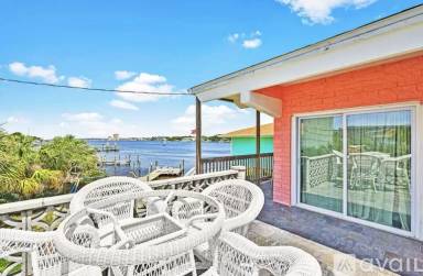 Main picture of 334 Bluefish Dr
