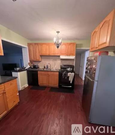 Main picture of 714 Freeman Rd