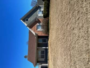 Main picture of 85 Center Oak Dr