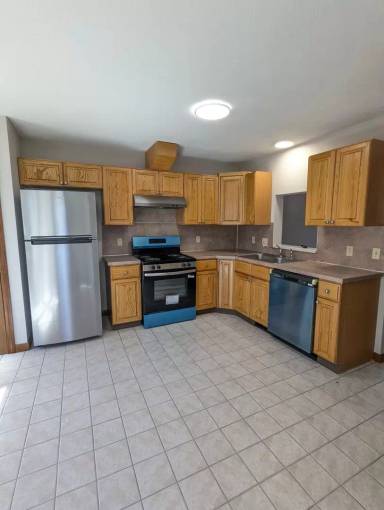 Main picture of 1575 Highland Ave