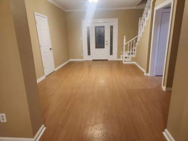 Main picture of 2217 Shreveport Hwy