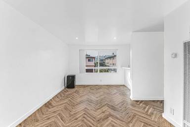 Main picture of 5005 August St