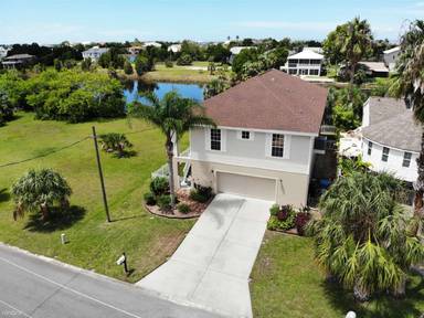 Main picture of 3263 Sea Grape Dr