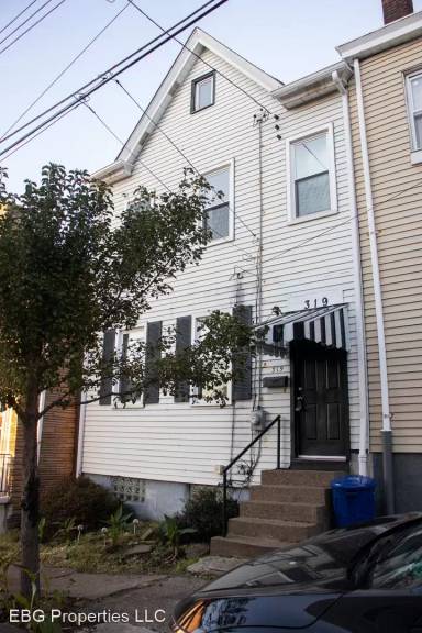 Main picture of 319 Hancock St