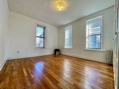 Main picture of 3620 168th St