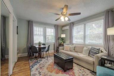 Main picture of 4545 Main St