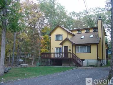 Main picture of 120 Penn Ct