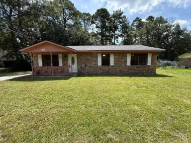 Main picture of 1092 Live Oak Dr