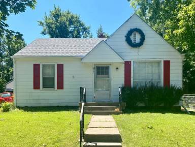 Main picture of 5701 Madison Ave