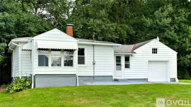 Main picture of 110 Boardman Blvd