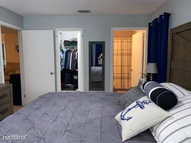 Main picture of 315 NW 2nd Ave