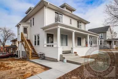 Main picture of 3024 Pacific St