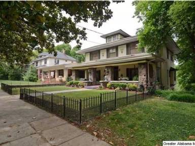 Main picture of 1127 30th St S