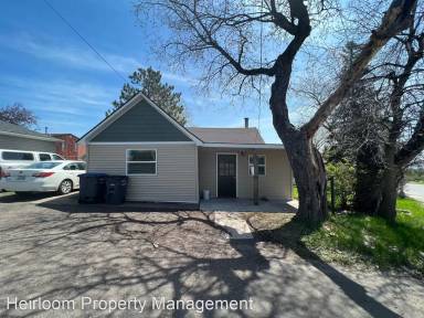 Main picture of 922 Mesaba Ave