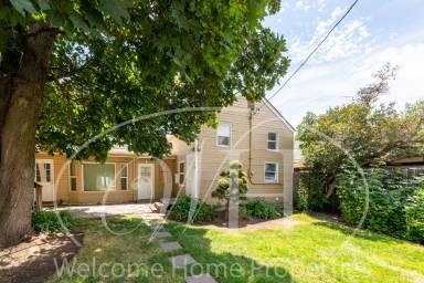 Main picture of 209 SE 6th St
