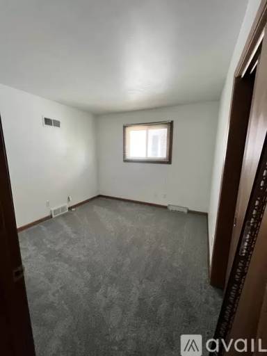 Main picture of 9507 W Morgan Ave
